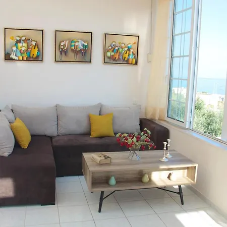 Apartman Theodore Seaview Szfáka
